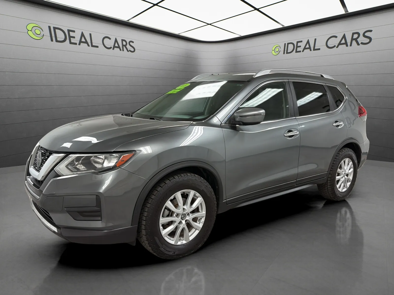 Gray 2018 Nissan Rogue SV for sale in Mesa, AZ