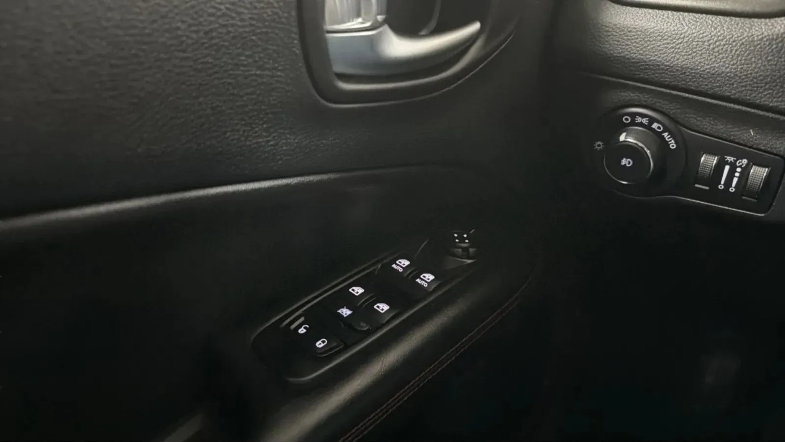 Jeep Compass photo 15