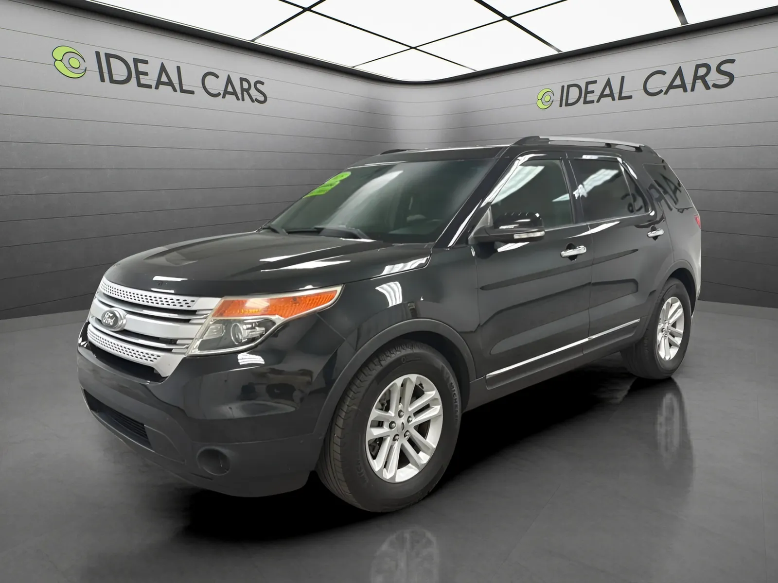 Black 2015 Ford Explorer XLT for sale in Mesa, AZ