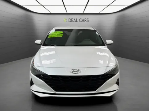 Photos of 2022 Hyundai ELANTRA SE for sale in Mesa, AZ at Ideal Cars - at Crismon Rd.