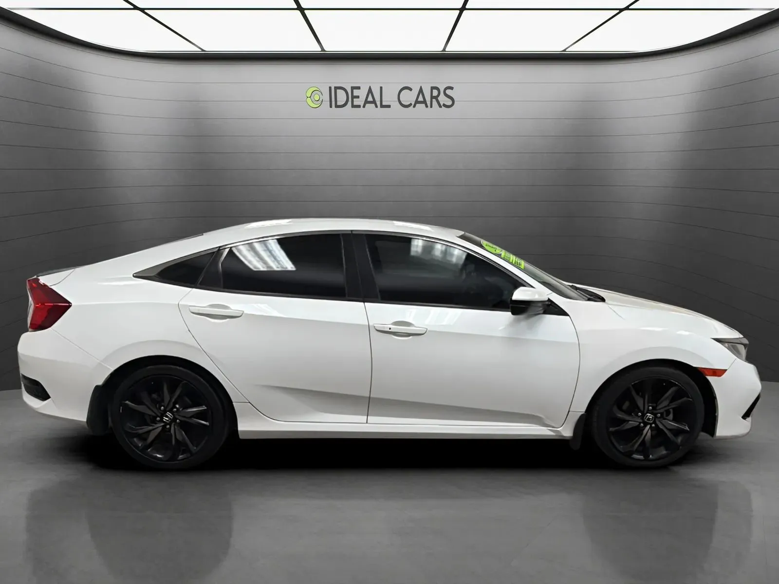 Honda Civic photo 4