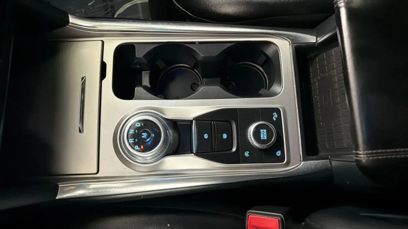 Ford Explorer photo 13