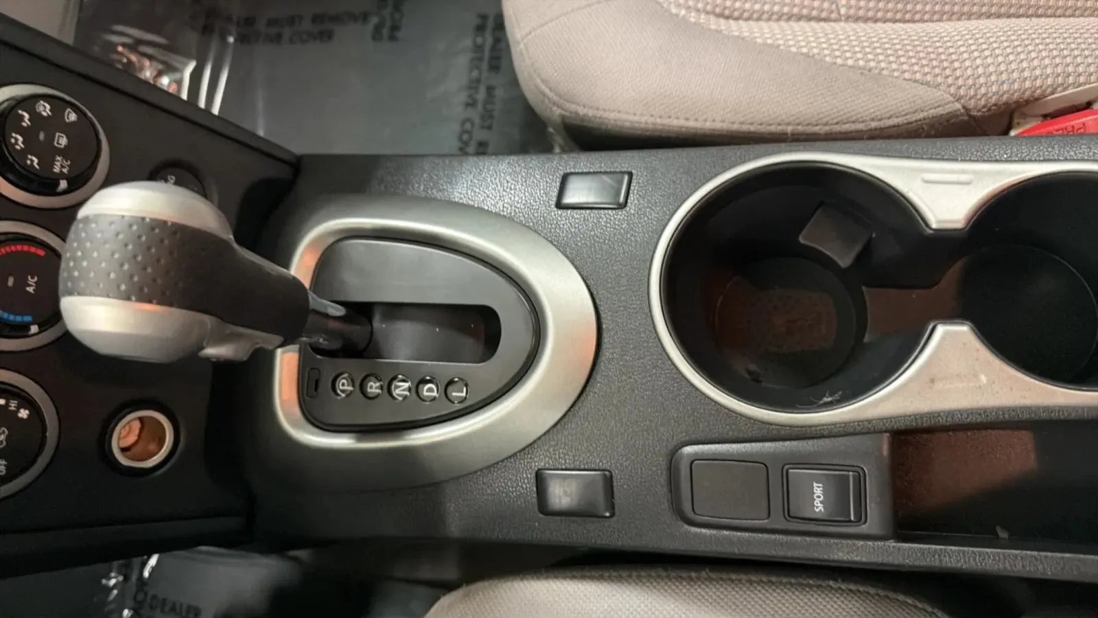 Nissan Rogue photo 12