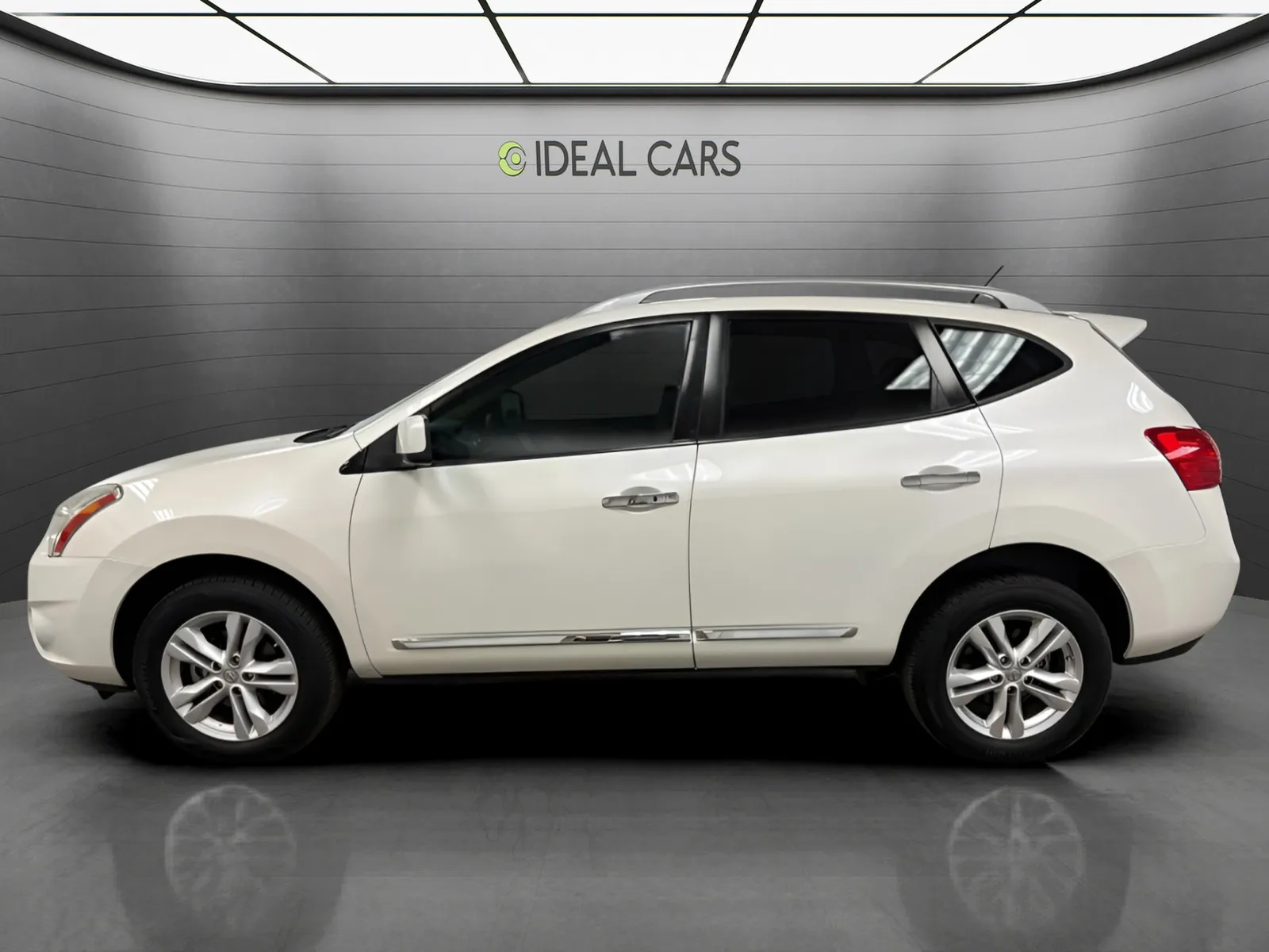 Nissan Rogue photo 8