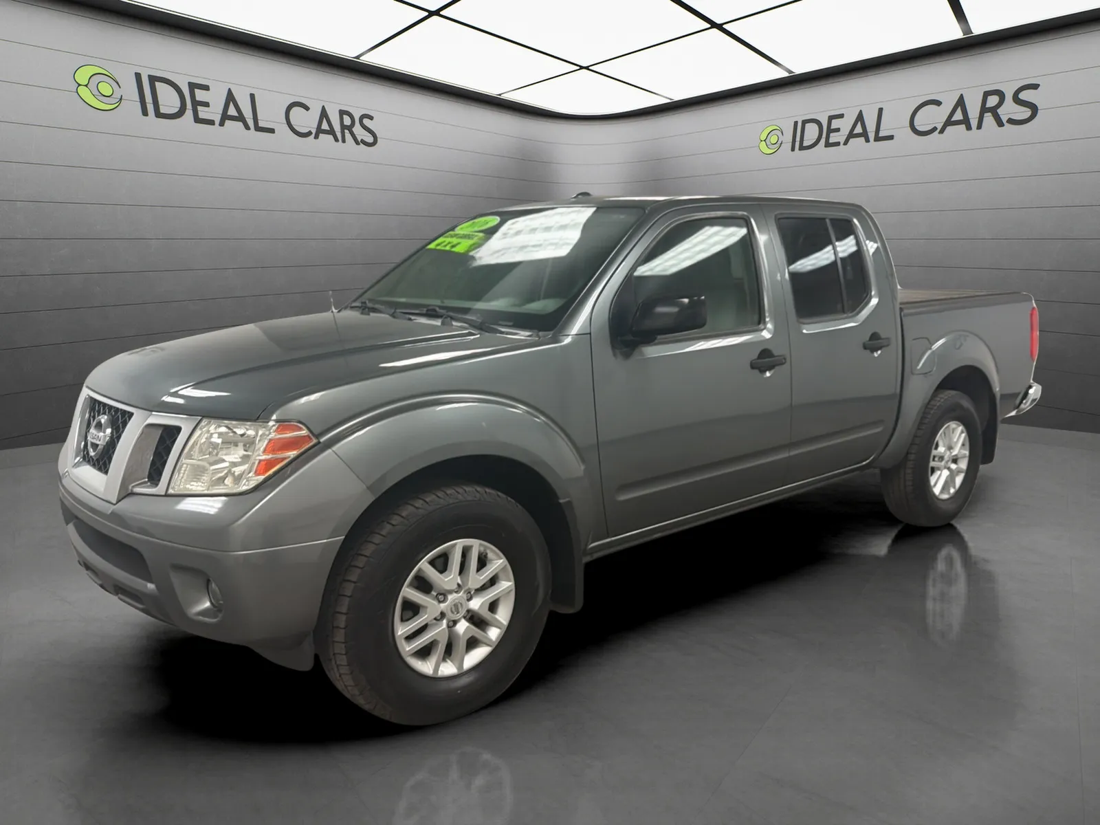 Gray 2016 Nissan Frontier SV V6 for sale in Mesa, AZ