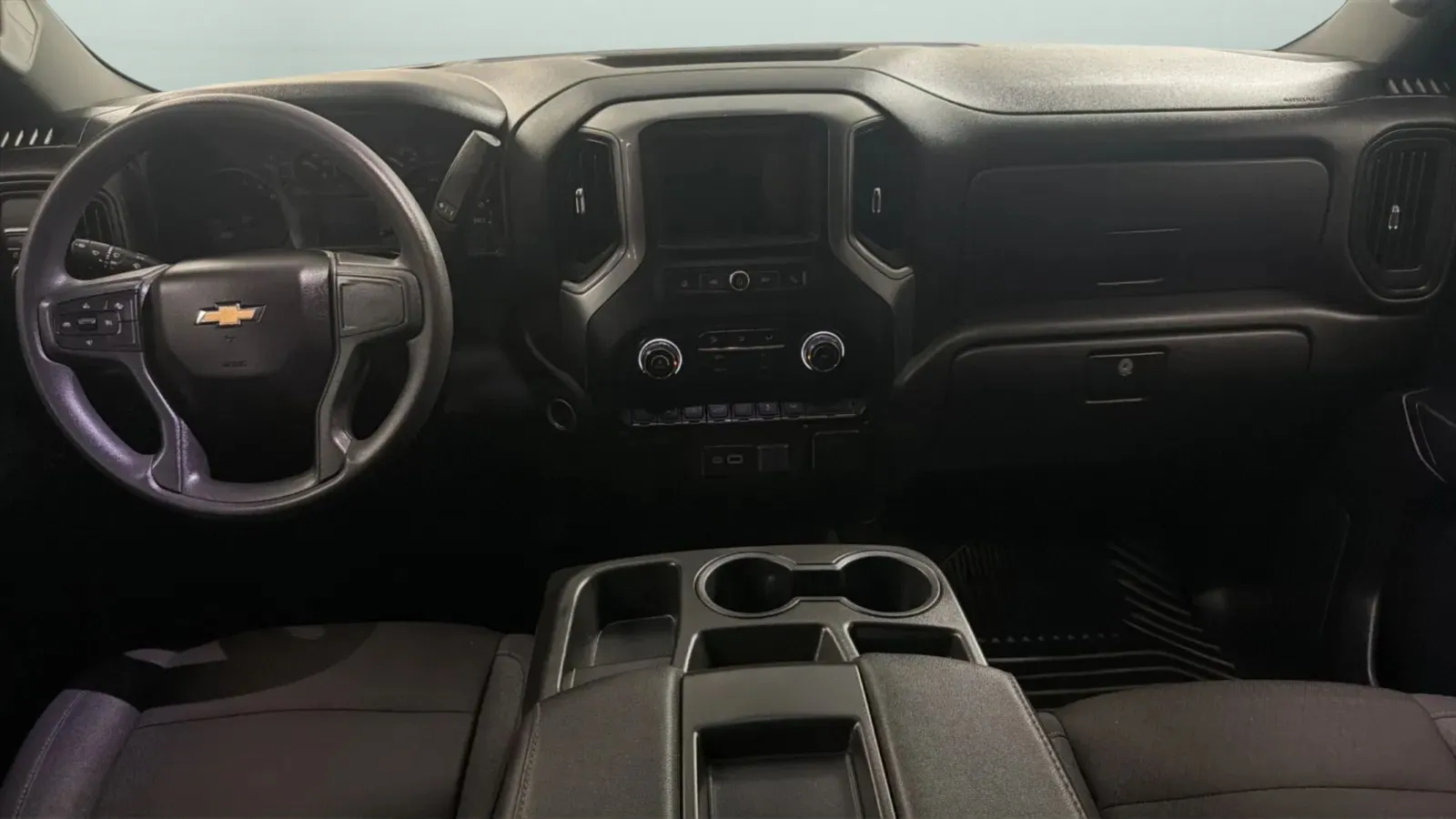 Chevrolet Silverado photo 15