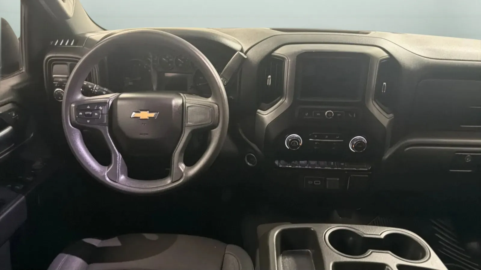 Chevrolet Silverado photo 9