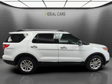 More photos of 2015 Ford Explorer XLT at Ideal Cars - at Crismon Rd., AZ