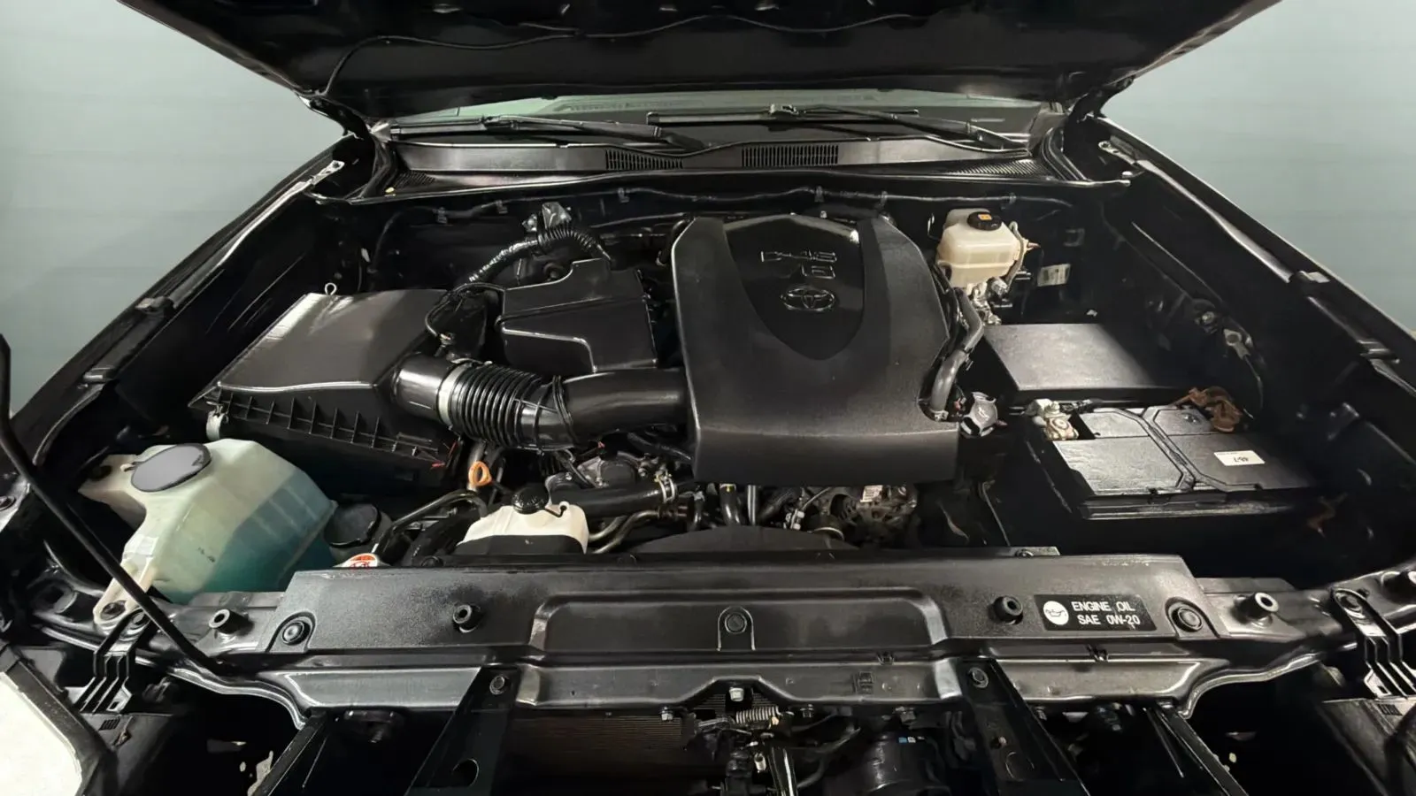 Toyota Tacoma photo 23