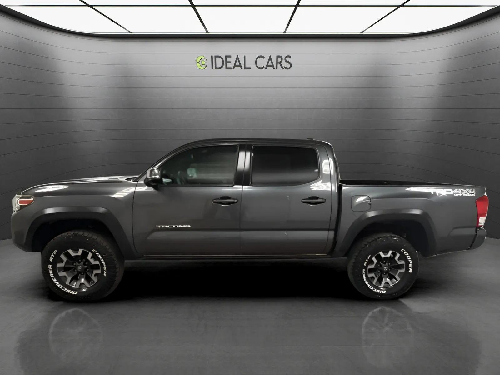 Toyota Tacoma photo 8