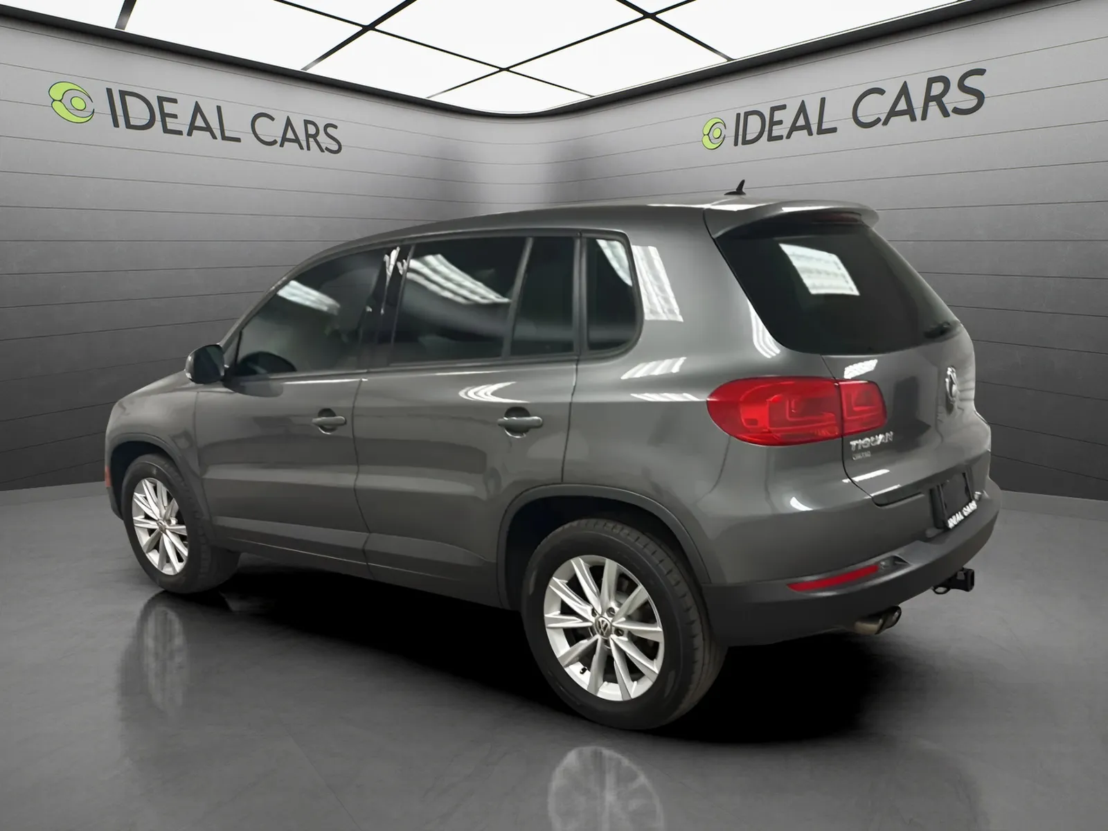 Volkswagen Tiguan Limited photo 7