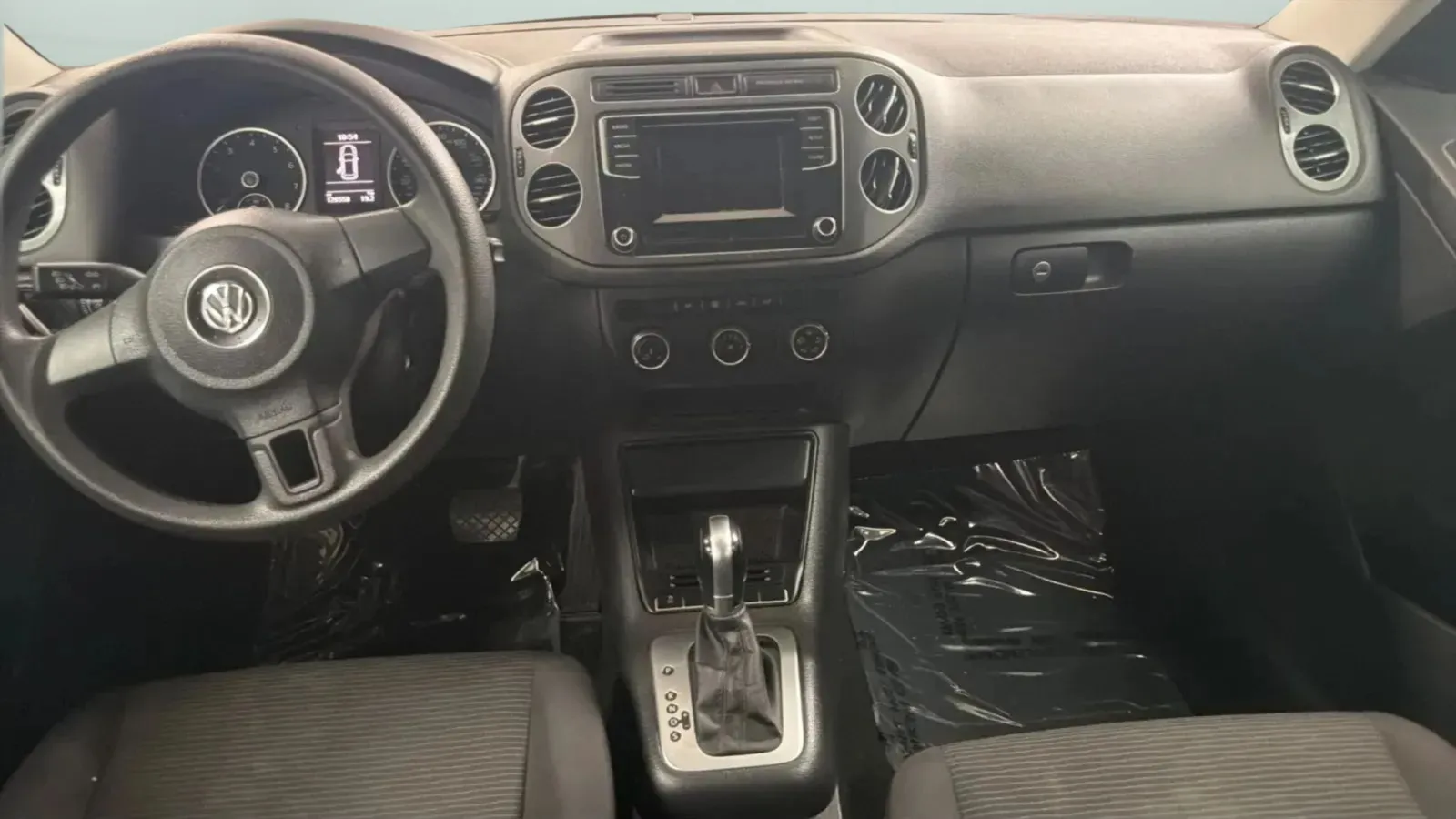 Volkswagen Tiguan Limited photo 16