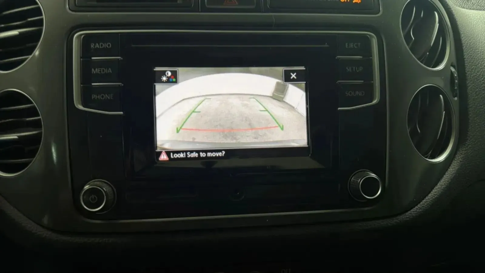 Volkswagen Tiguan Limited photo 15