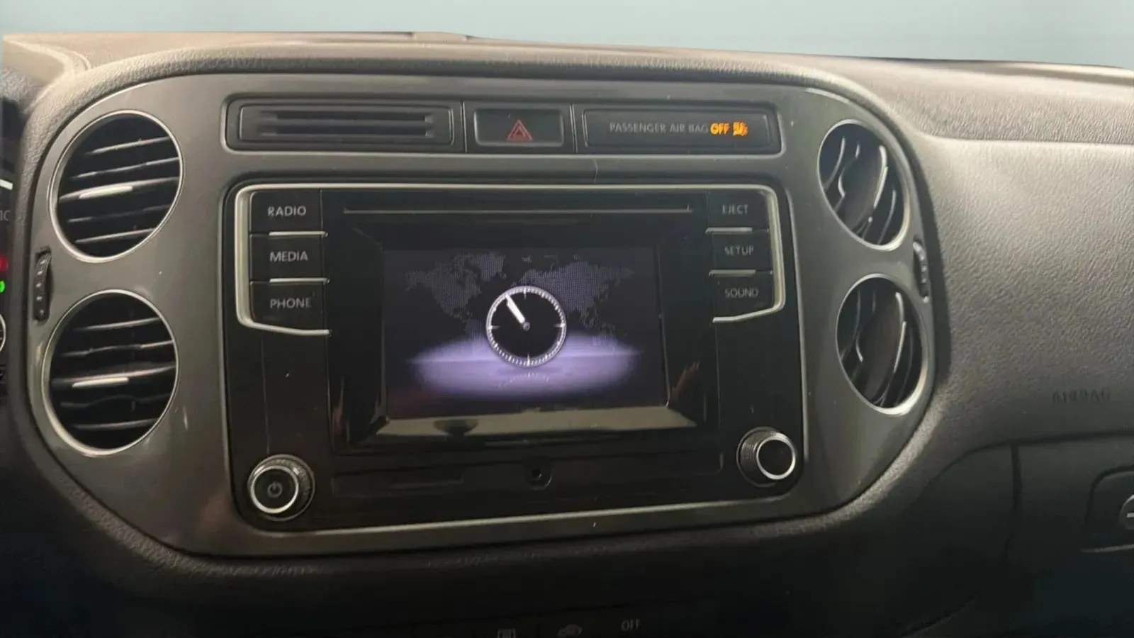 Volkswagen Tiguan Limited photo 14