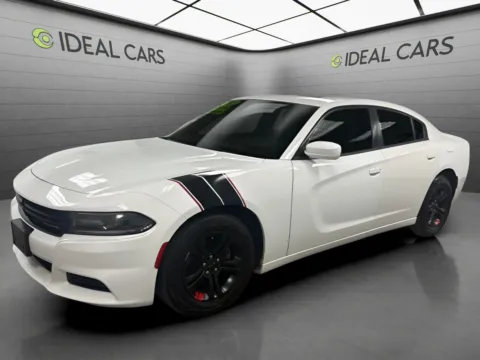 White 2019 Dodge Charger SXT for sale in Mesa, AZ