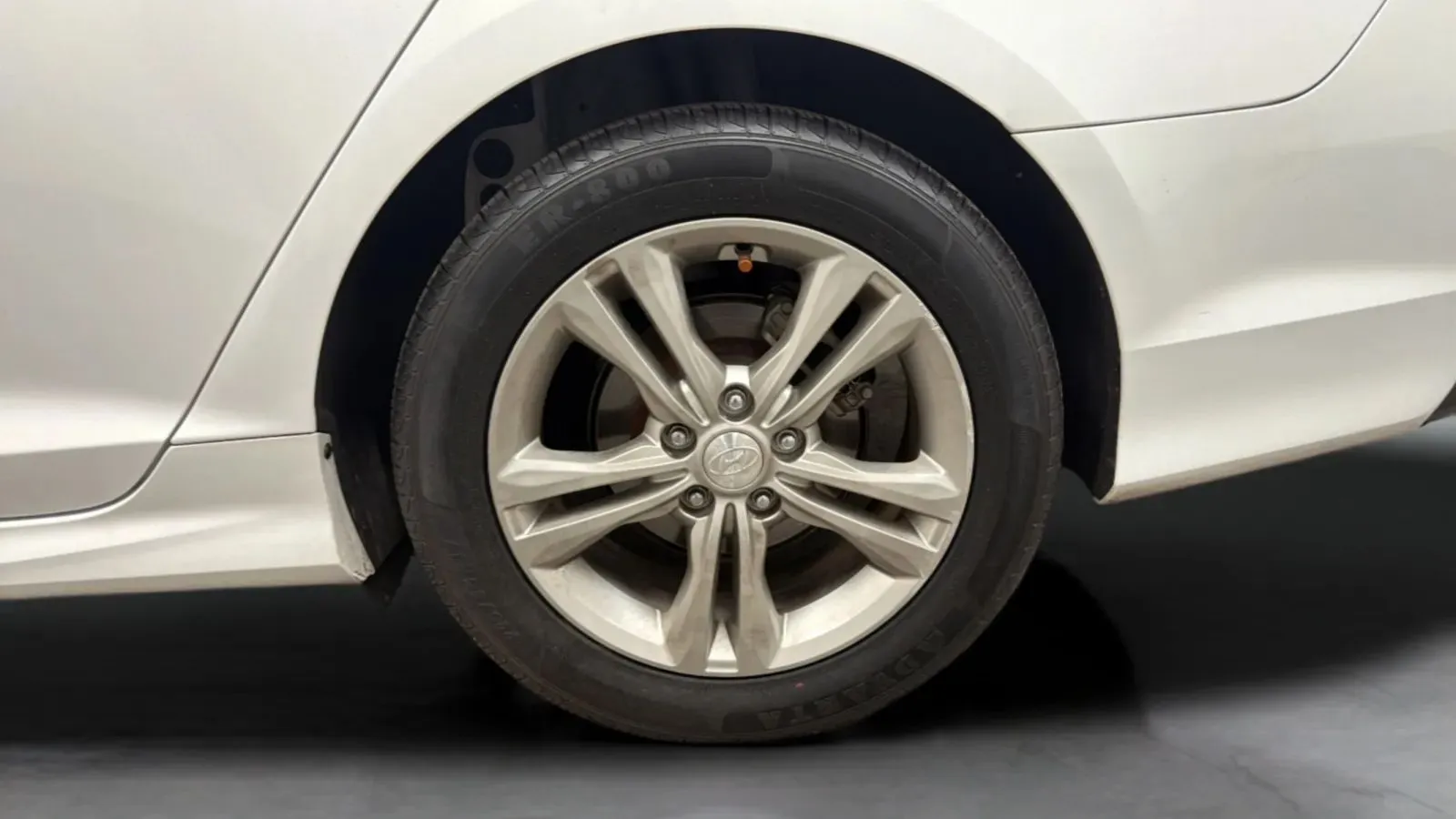 Hyundai Sonata photo 27