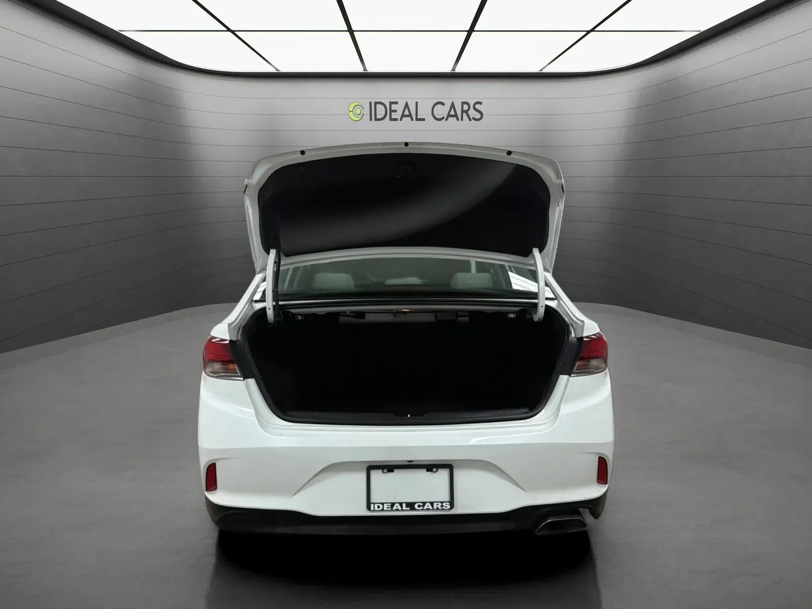 Hyundai Sonata photo 9