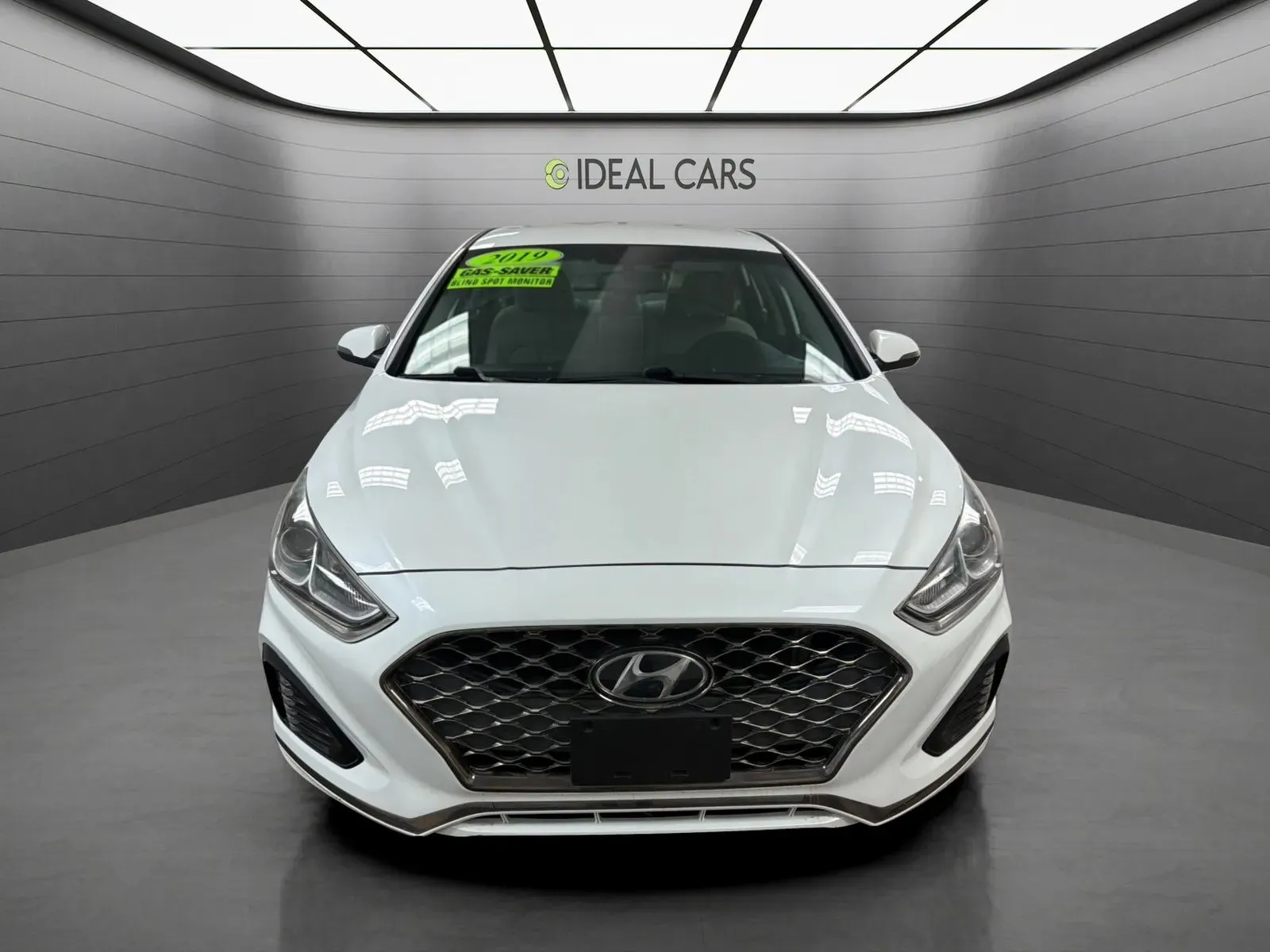 Hyundai Sonata photo 2