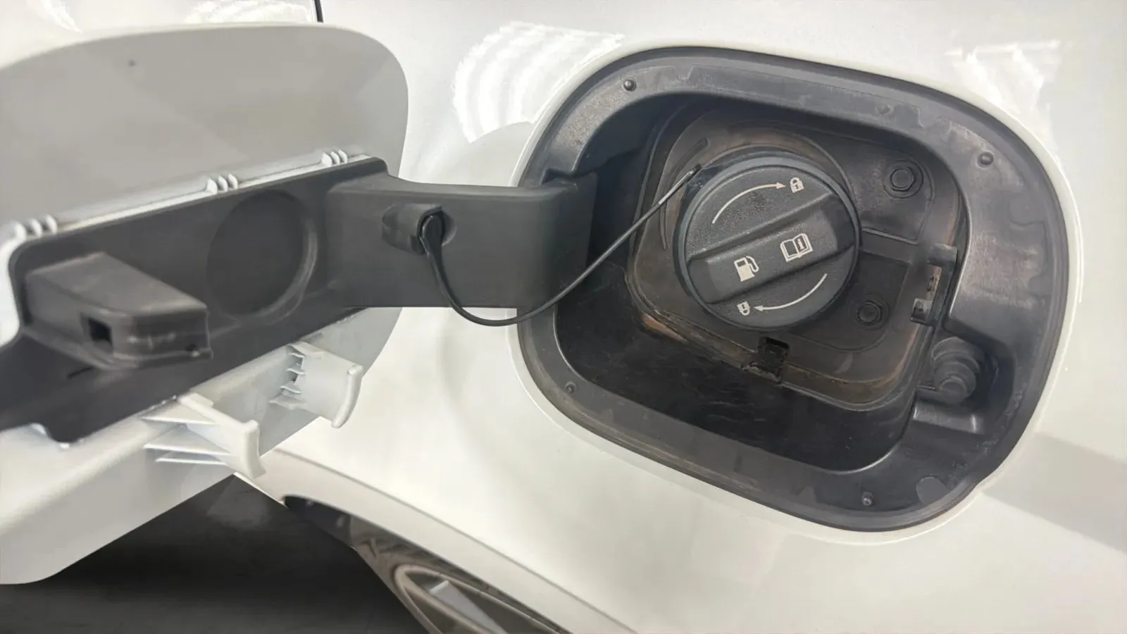 Hyundai Sonata photo 29