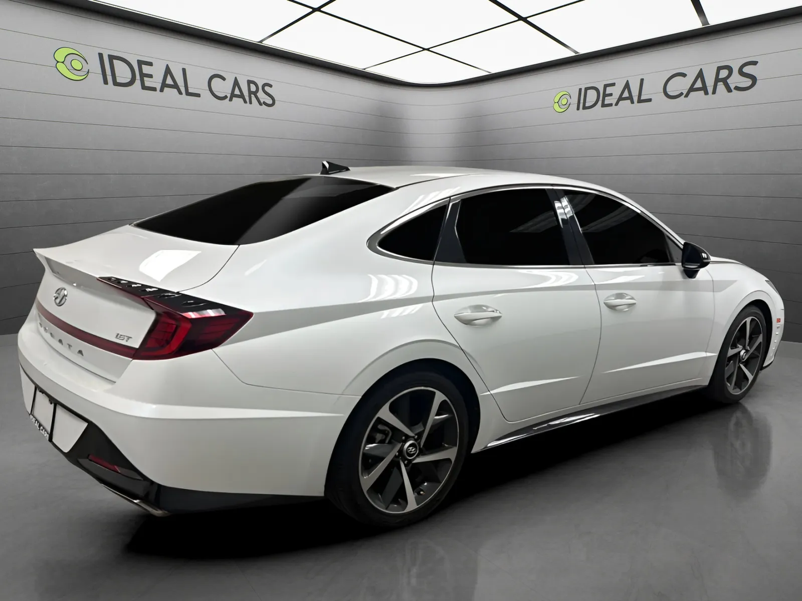 Hyundai Sonata photo 5