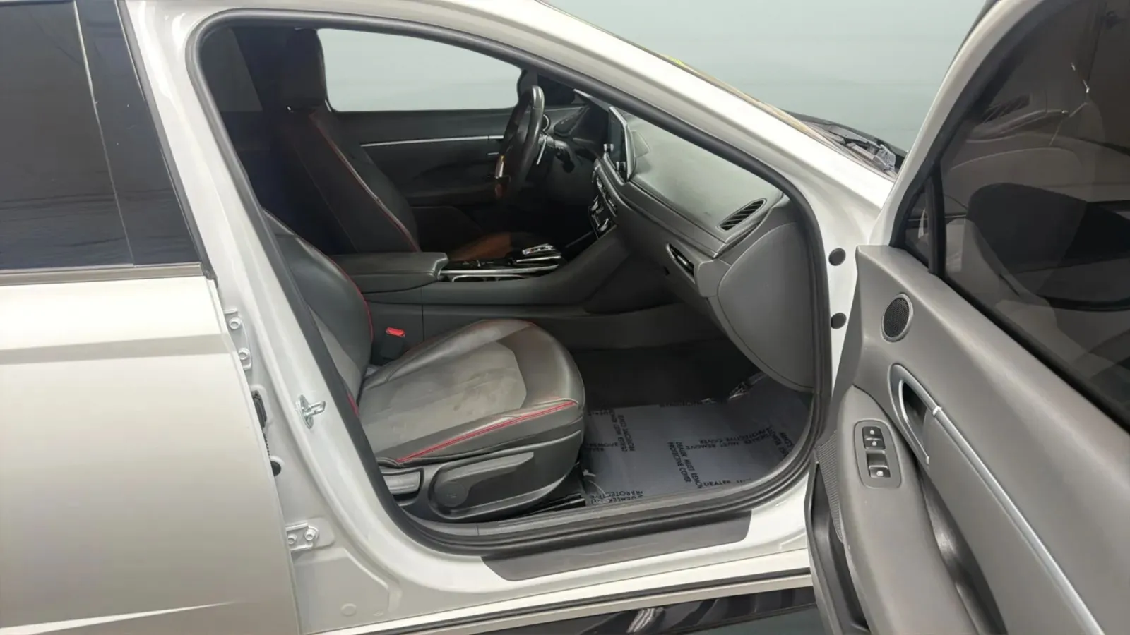 Hyundai Sonata photo 22