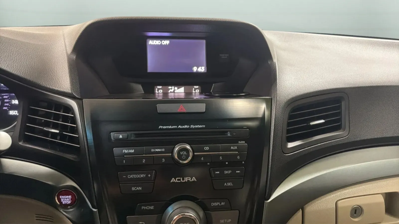 Acura ILX photo 13