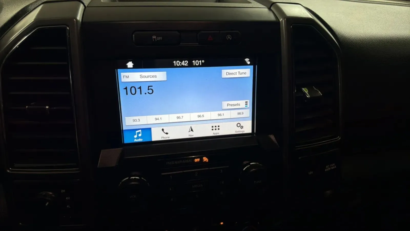 Ford F-150 photo 13