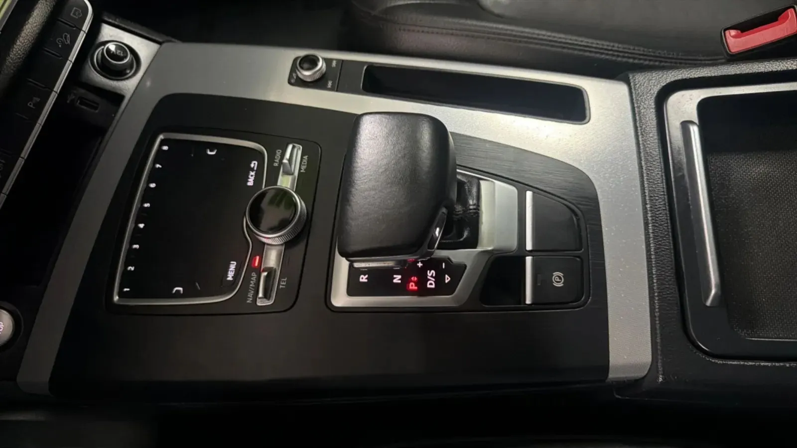 Audi Q5 photo 12