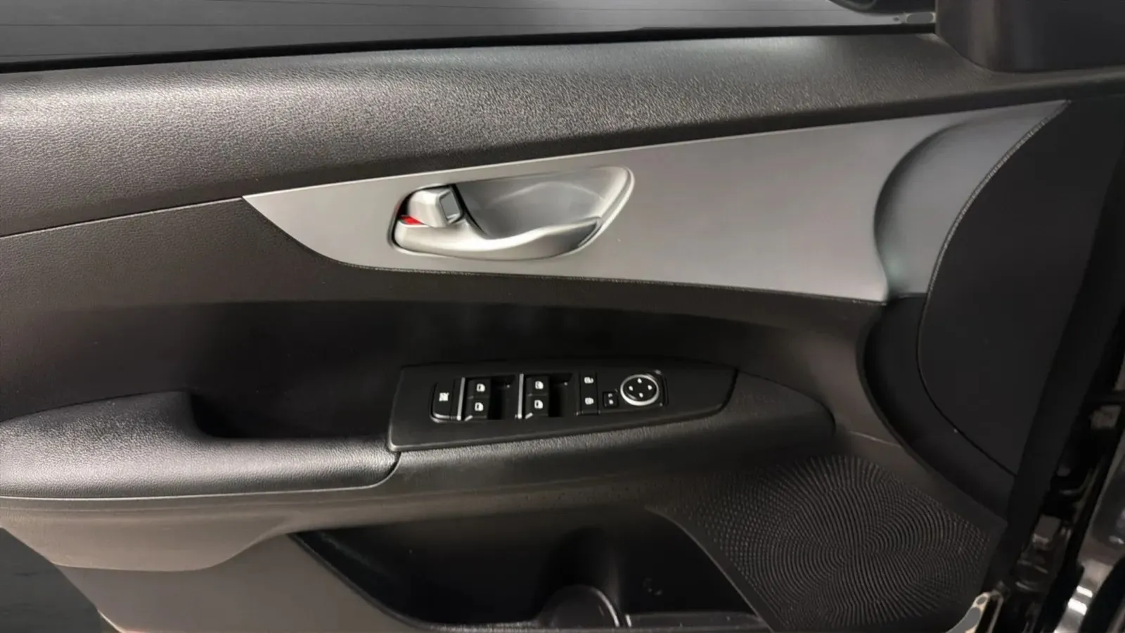 Kia Forte photo 17