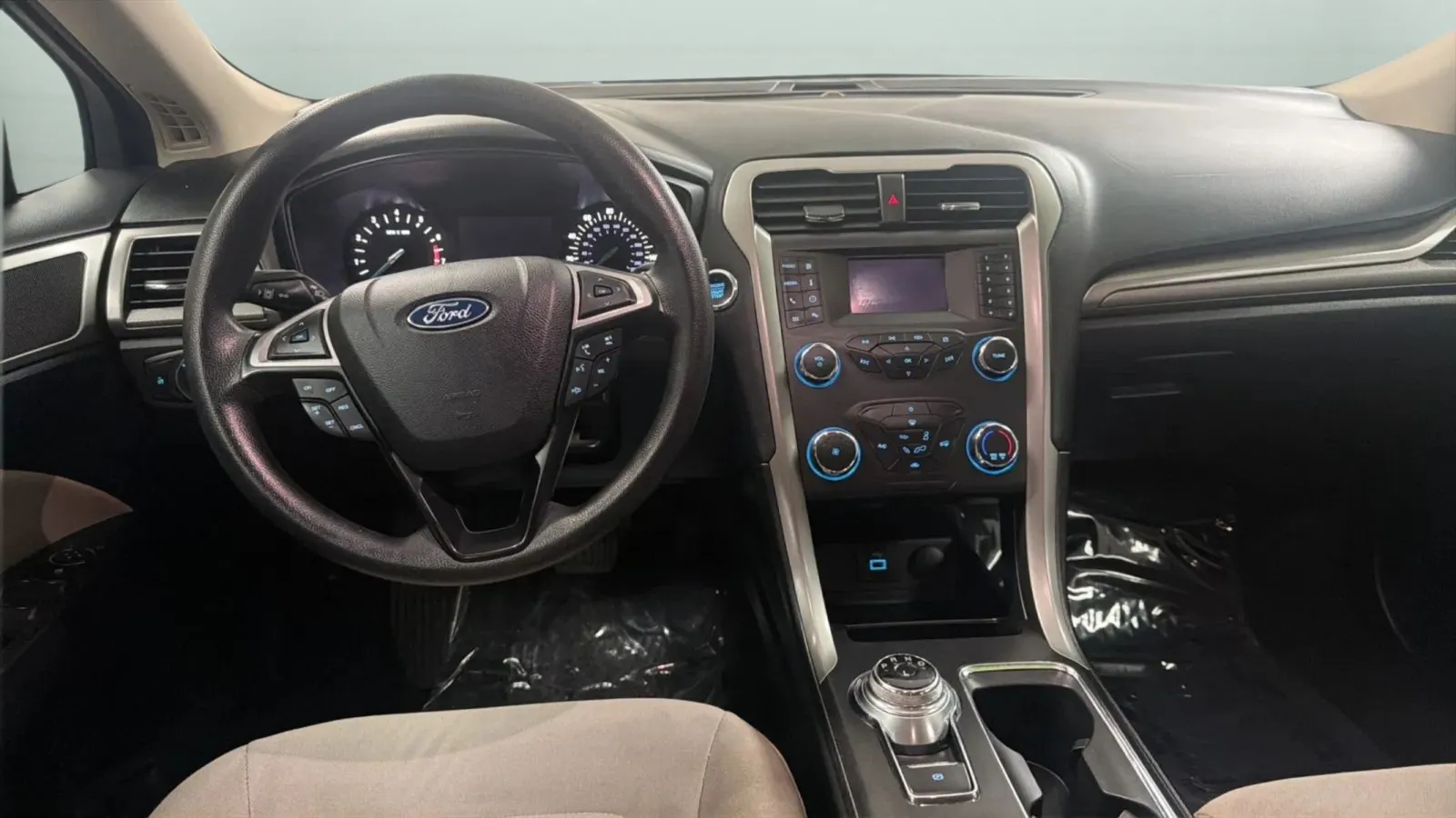 Ford Fusion photo 10