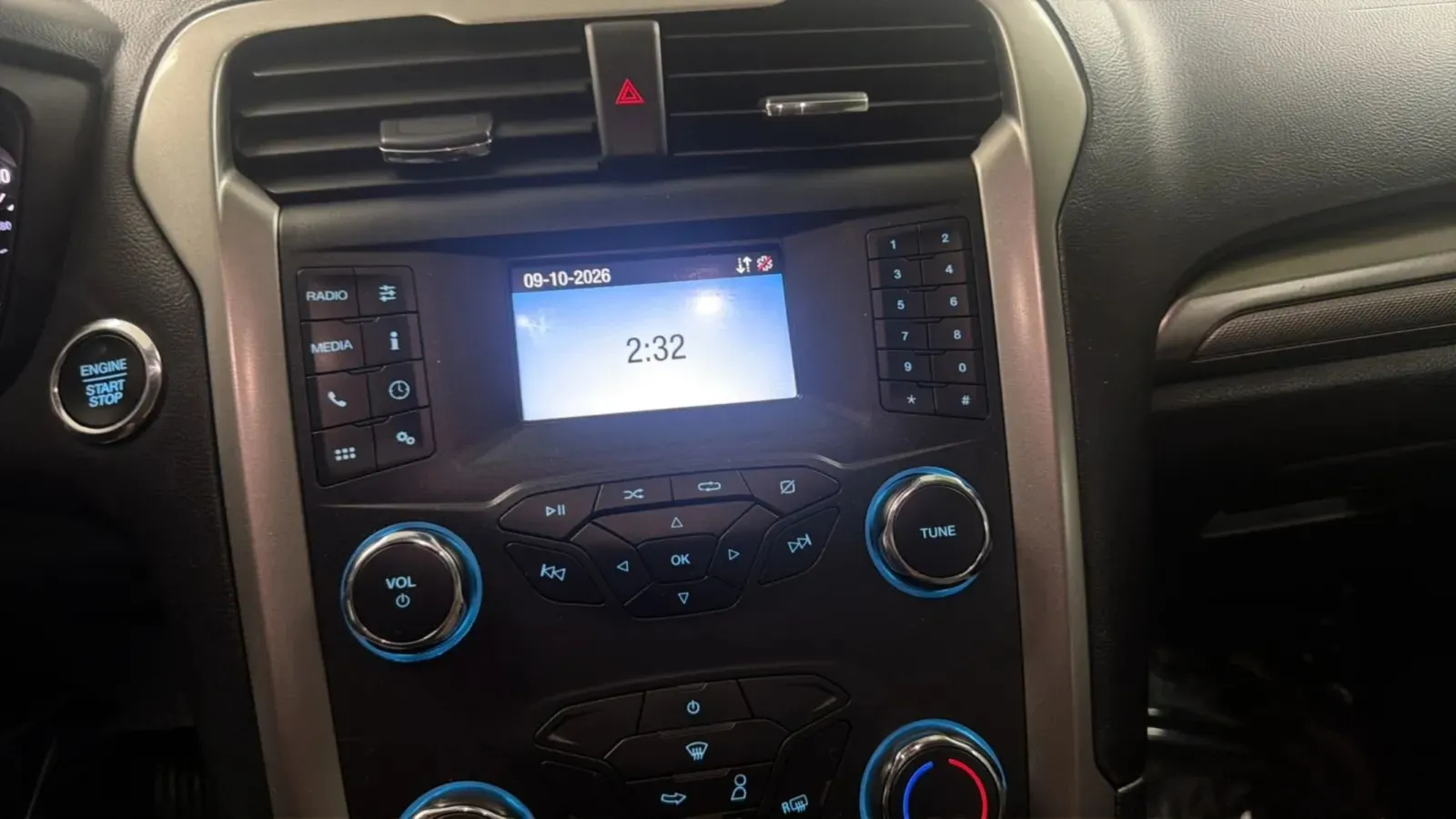 Ford Fusion photo 13