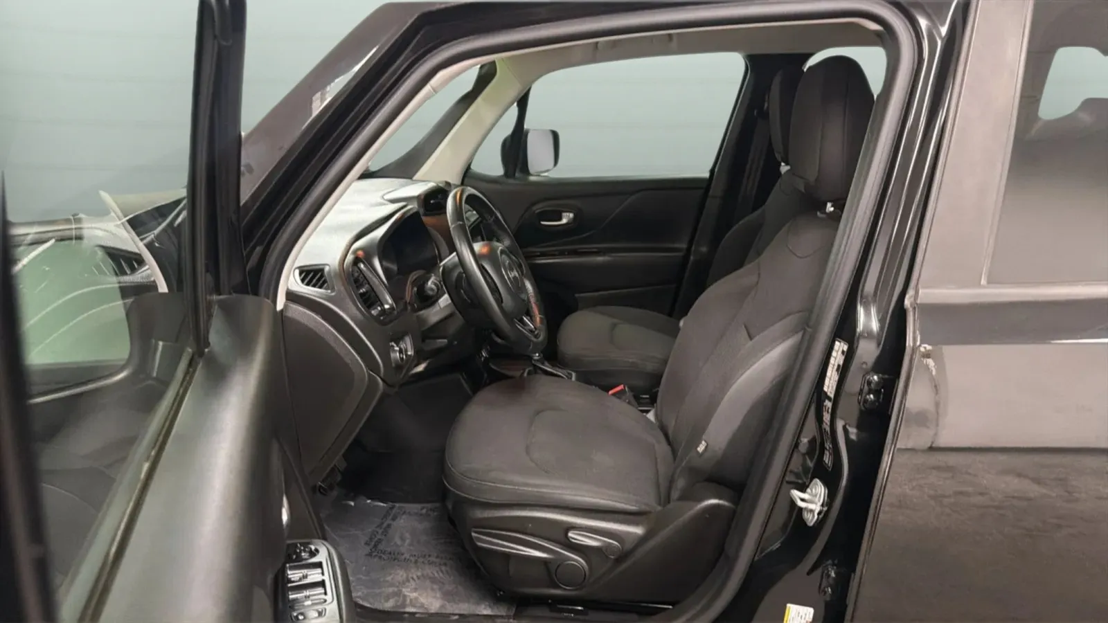 Jeep Renegade photo 21