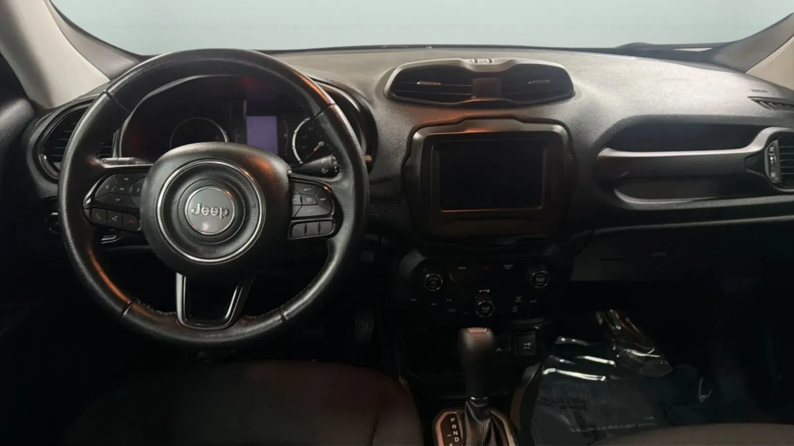 Jeep Renegade photo 11