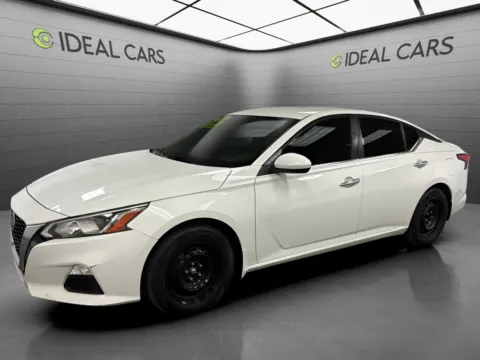 White 2020 Nissan Altima 2.5 S for sale in Mesa, AZ