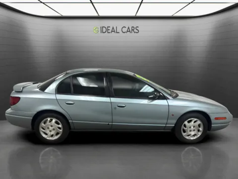More photos of 2002 Saturn S-Series SL2 at Ideal Cars - at Crismon Rd., AZ