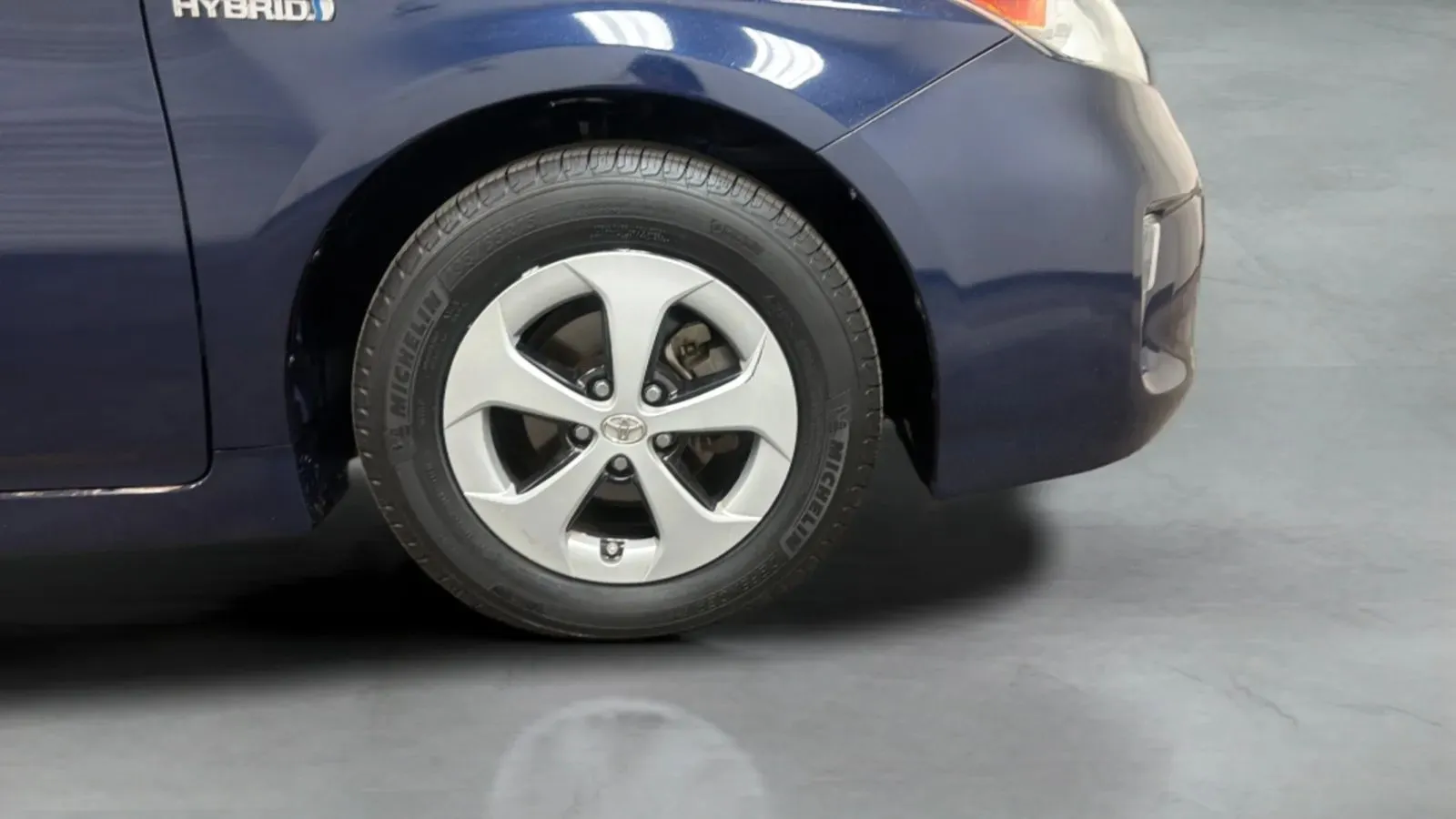 Toyota Prius photo 24