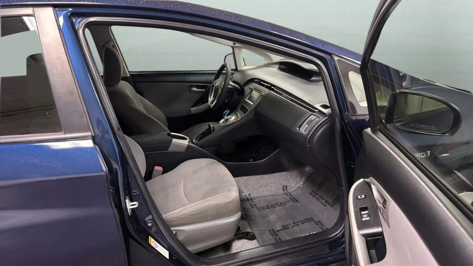 Toyota Prius photo 22