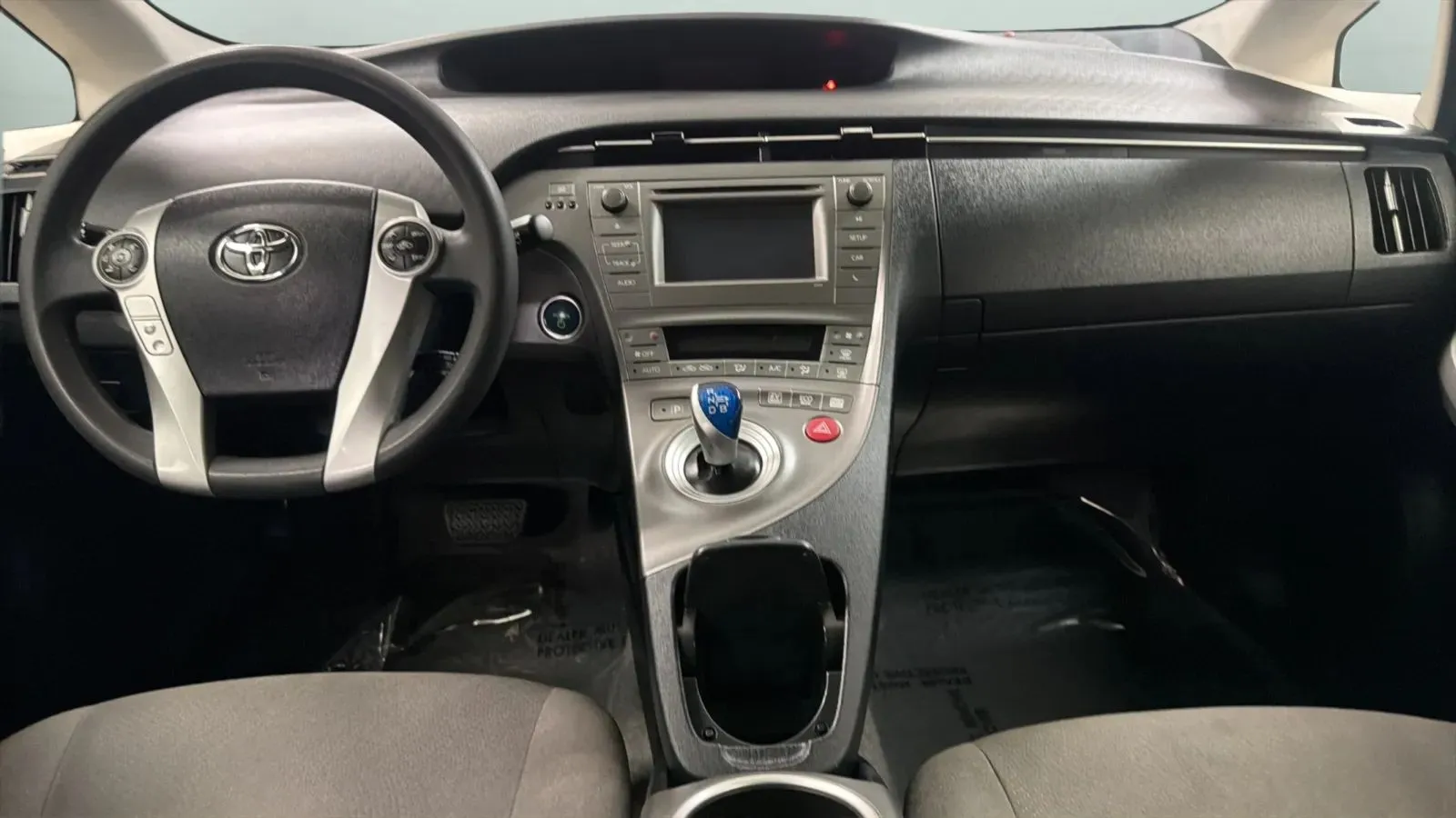 Toyota Prius photo 16