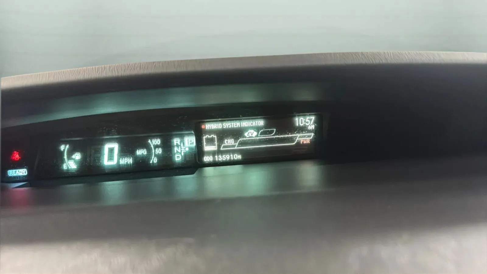 Toyota Prius photo 11