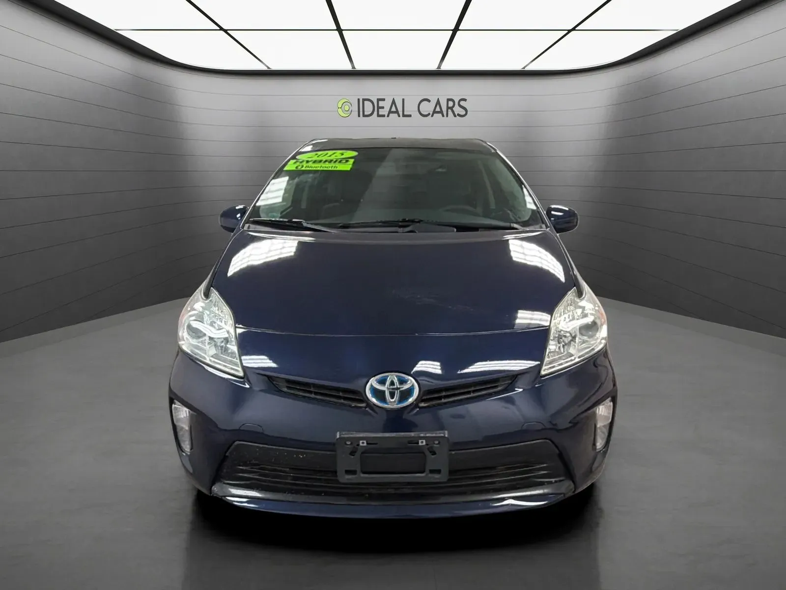Toyota Prius photo 2