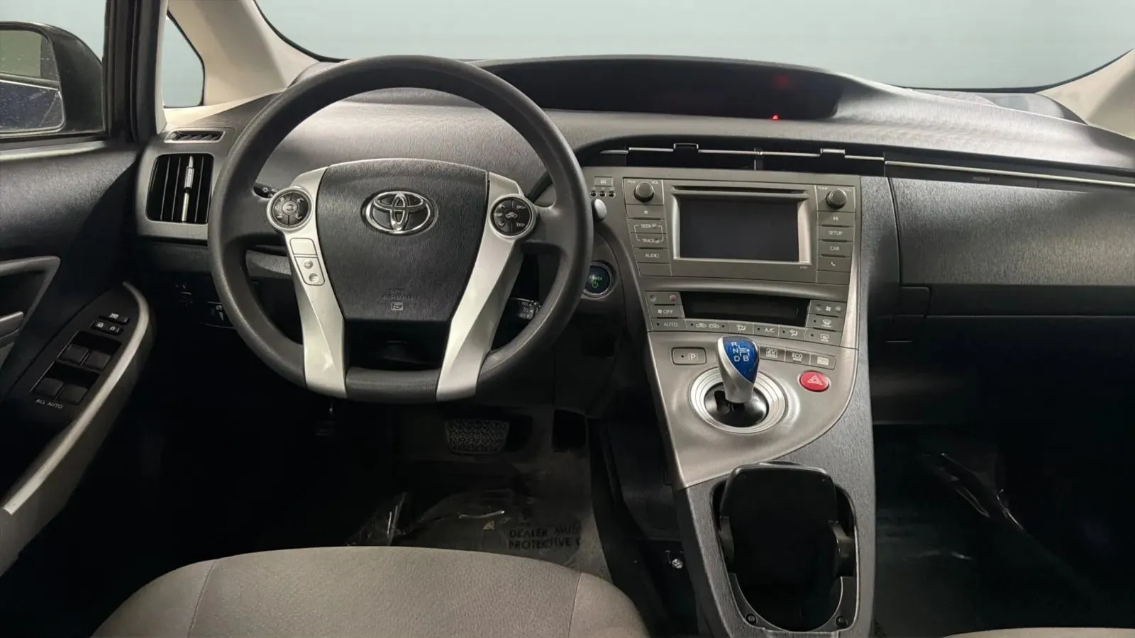 Toyota Prius photo 10