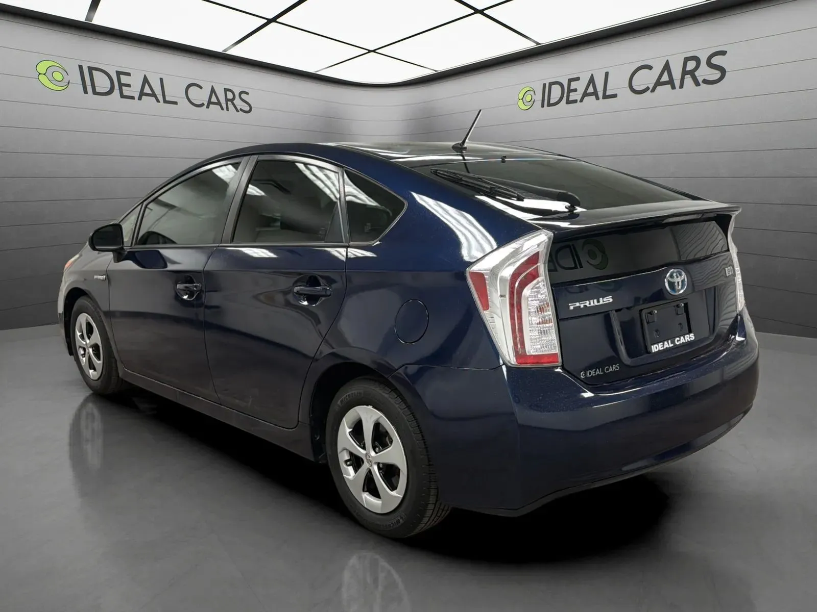 Toyota Prius photo 7