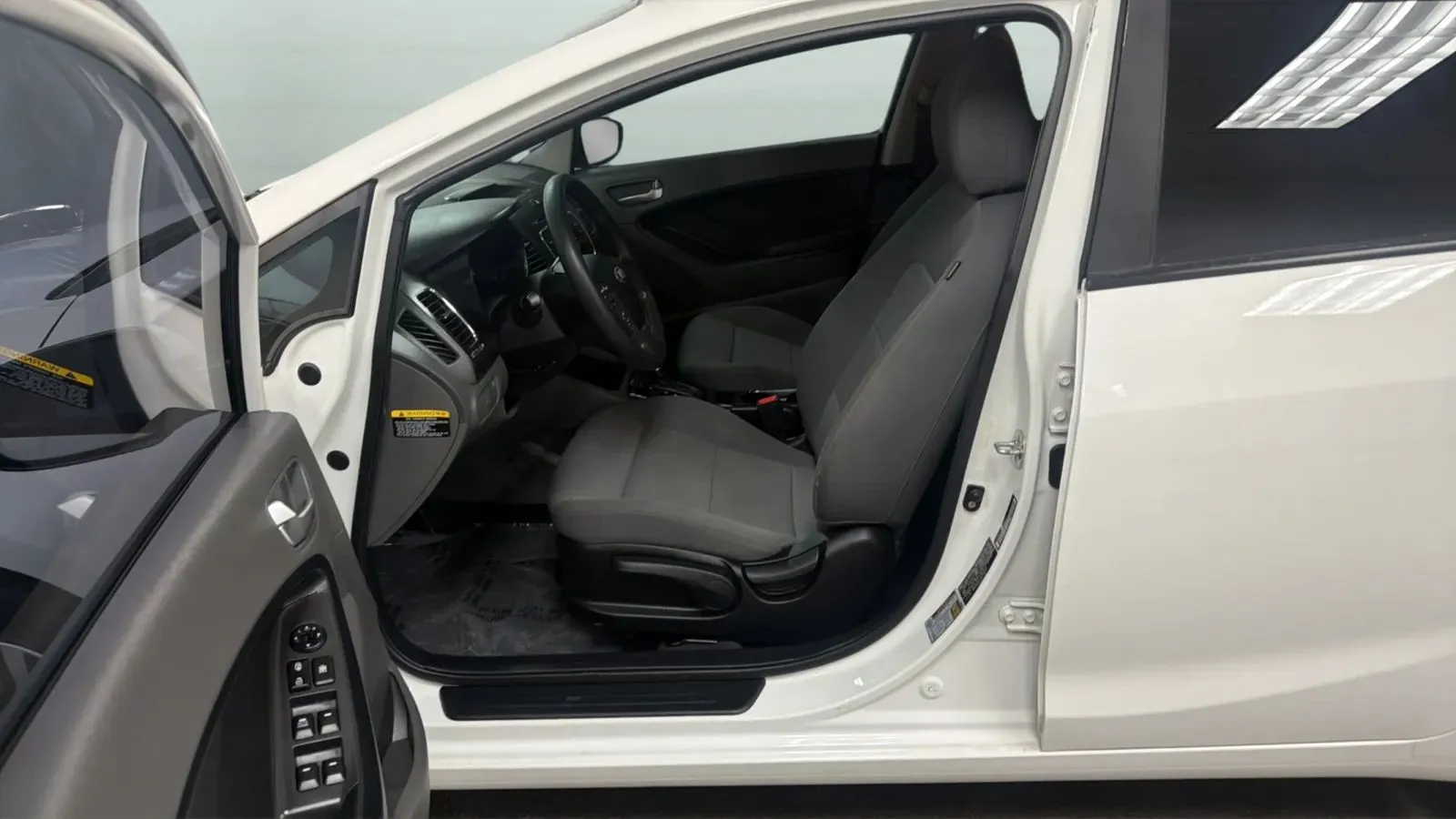 Kia Forte photo 19