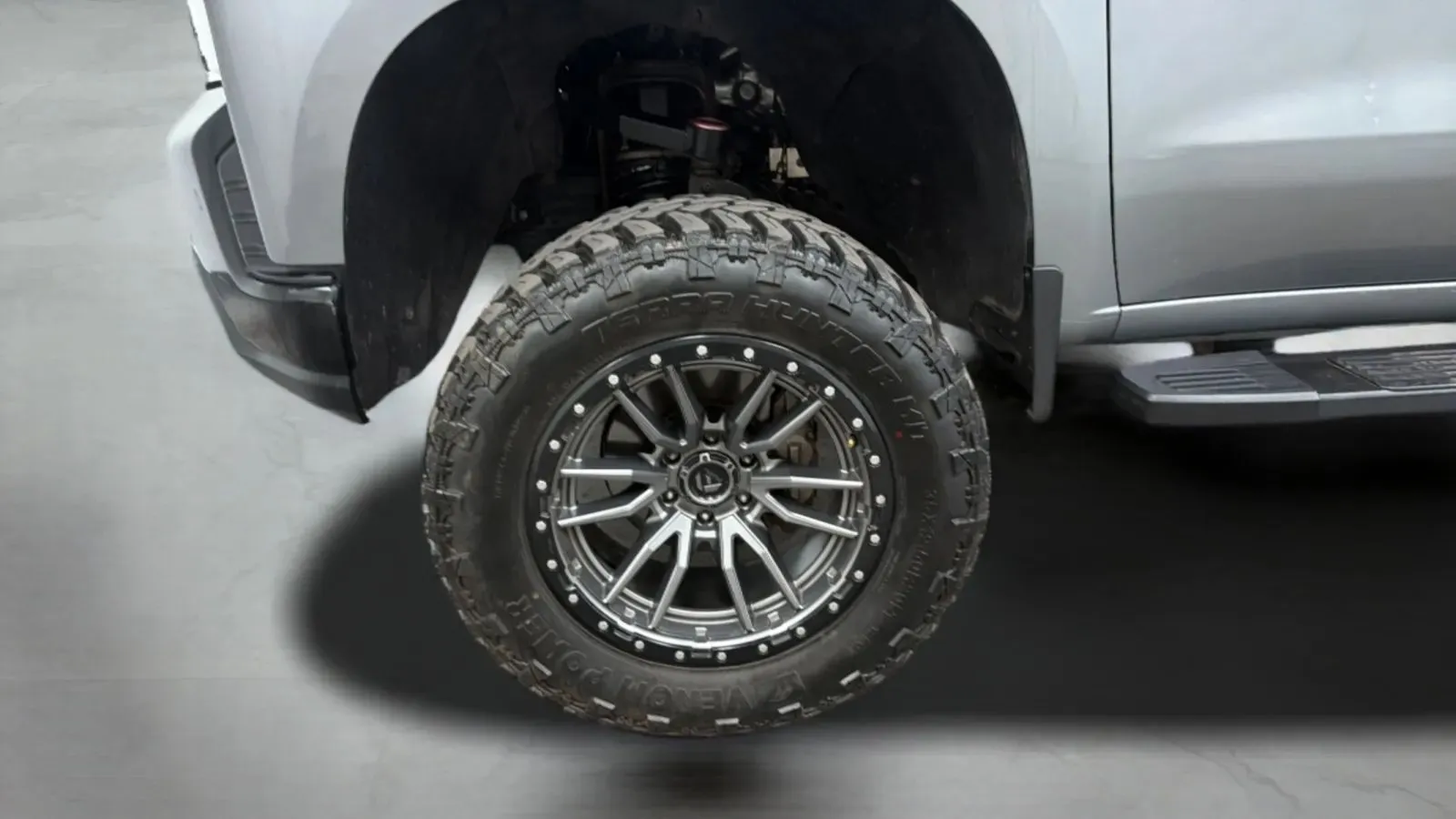 Chevrolet Silverado photo 27