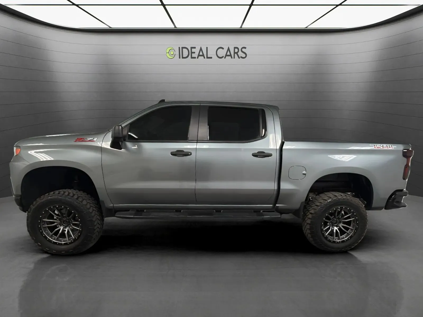Chevrolet Silverado photo 8