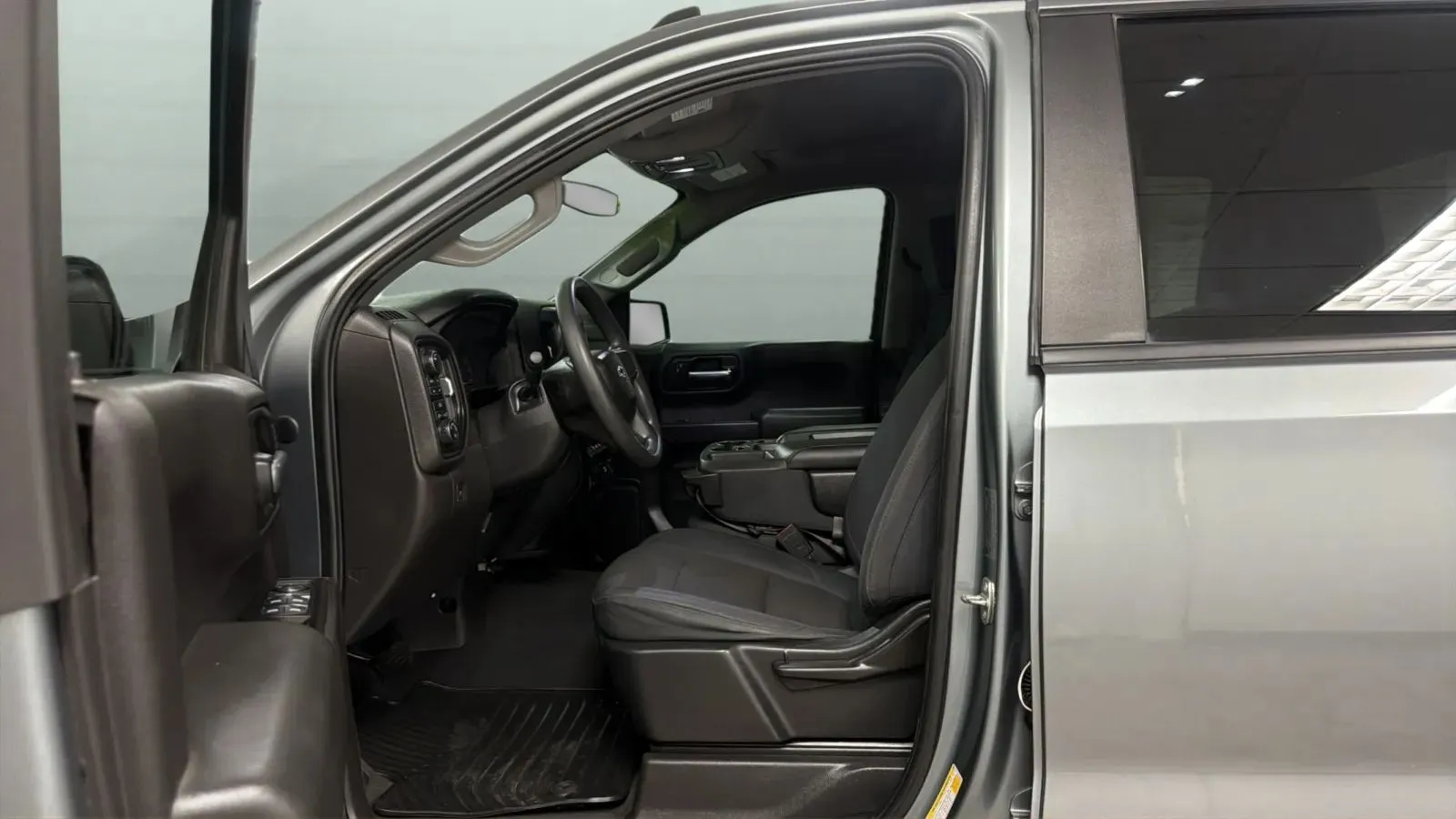Chevrolet Silverado photo 20