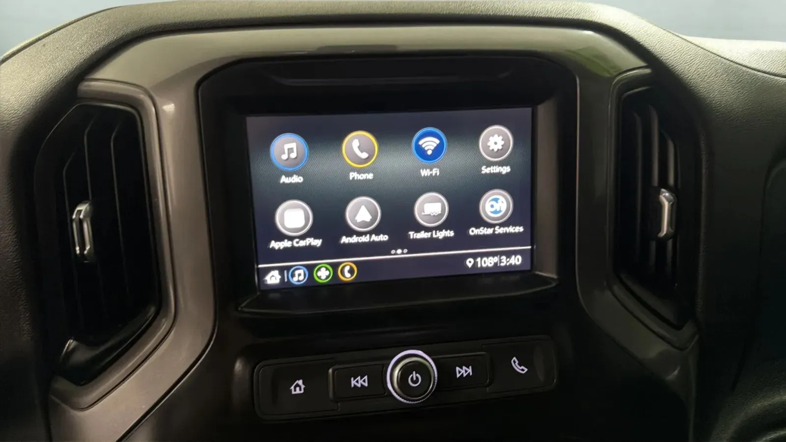 Chevrolet Silverado photo 13