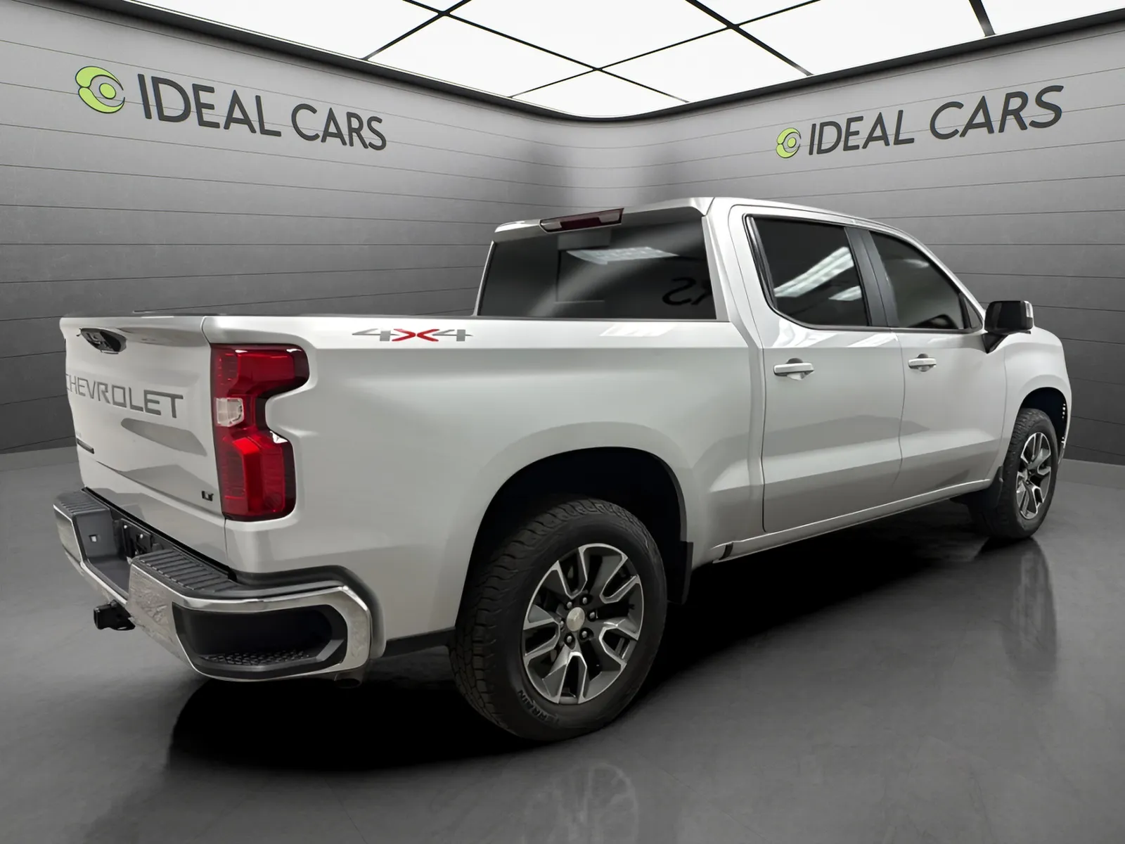 Chevrolet Silverado photo 5
