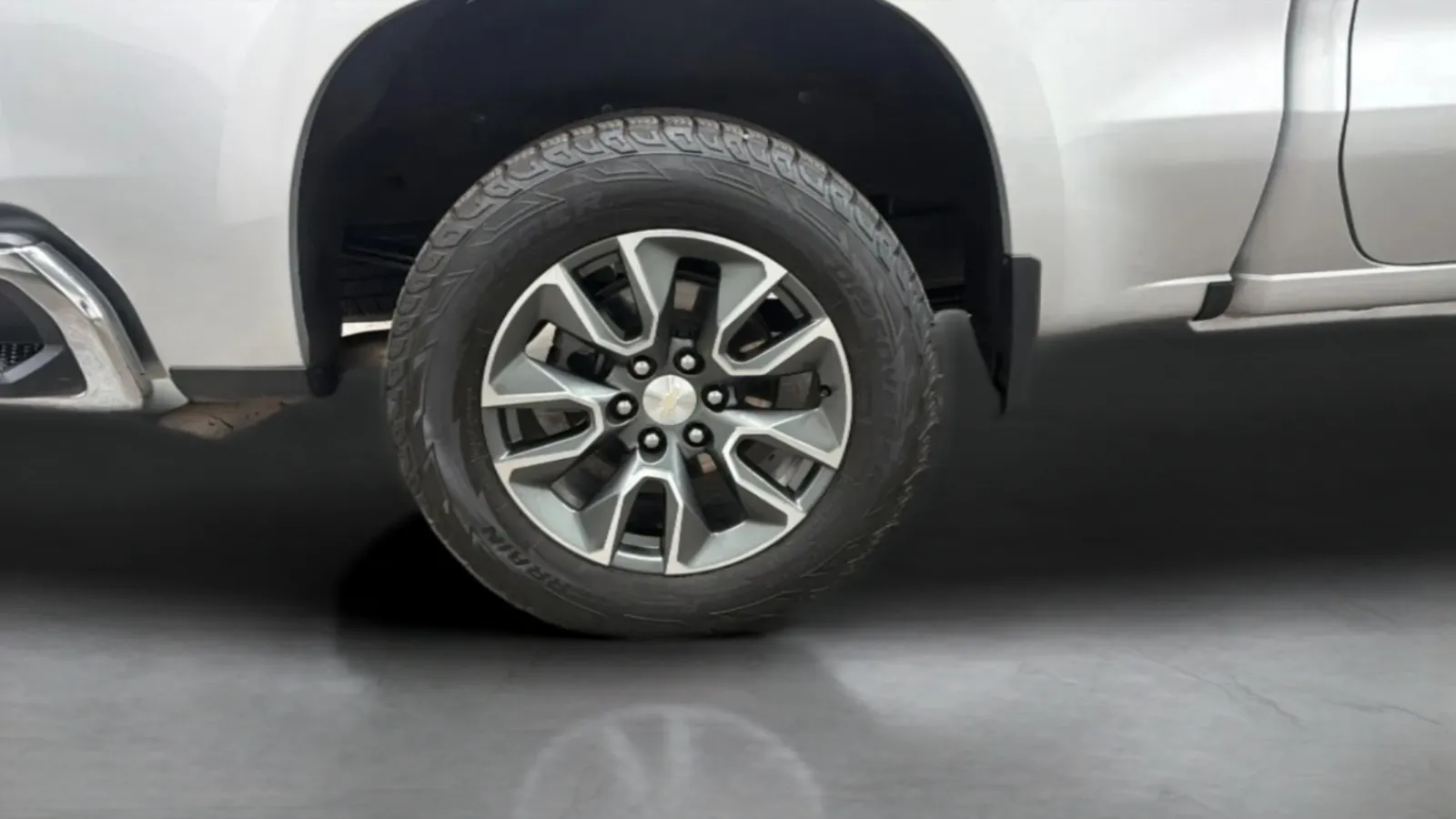Chevrolet Silverado photo 26
