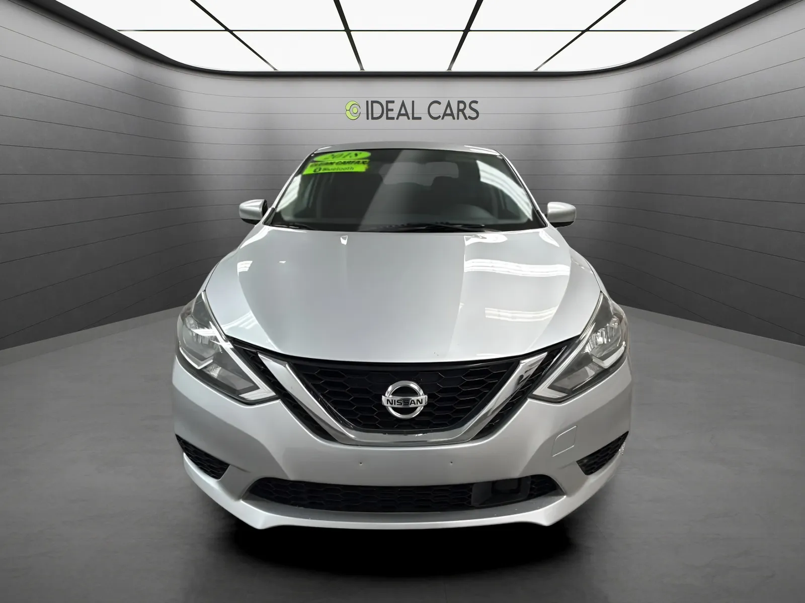 Nissan Sentra photo 2